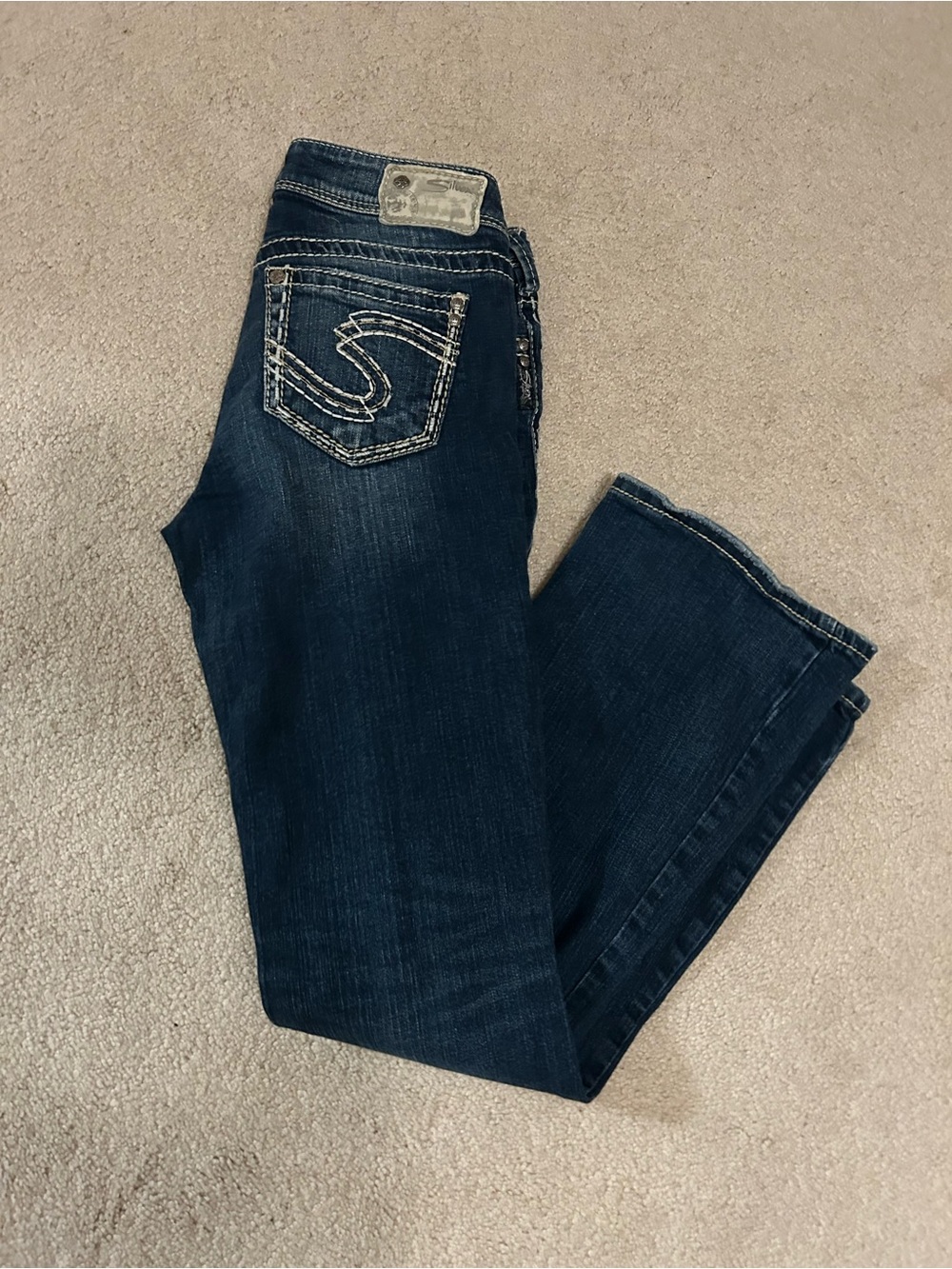 Silver Jeans Women's Dark Blue Boot Cut Jeans with Contrast Pocket Stitching